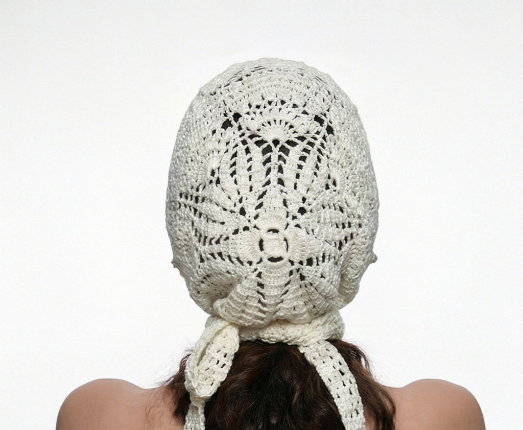 El Örmesi Bağlamalı Başlık-Balaklava